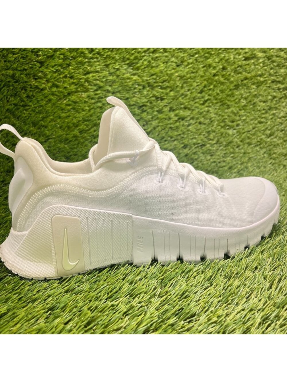 Nike Free Metcon 6 Womens Size 9.5 White Athletic Running Walking Shoes Sneakers